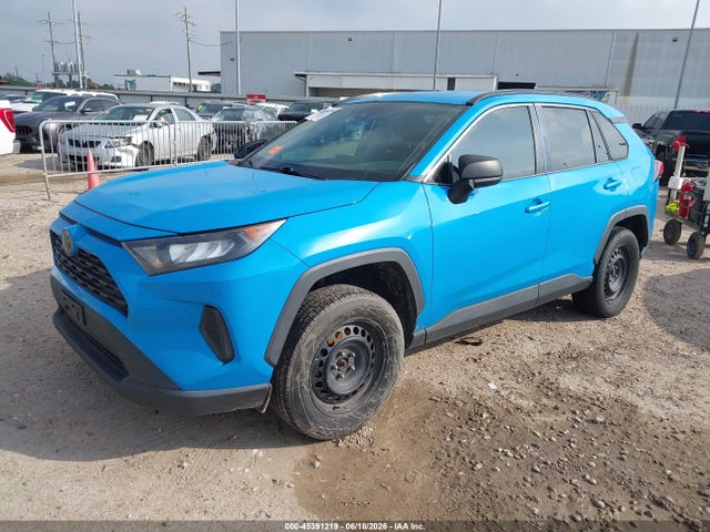 Toyota RAV4 LE 2020 2T3H1RFV4LW070866 Image 2