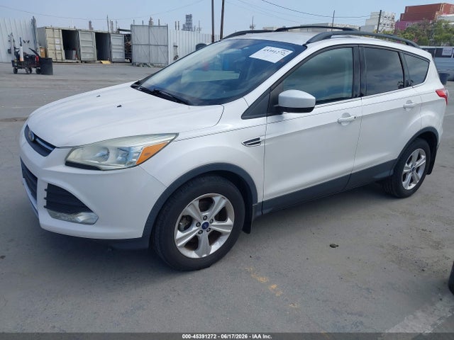 45391272 :رقم المزاد ، 1FMCU0GX4GUB44136 vin ، 2016 Ford Escape Se مزاد بيع