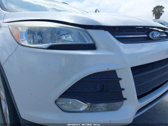 Продаж на аукціоні авто 2016 Ford Escape Se, vin: 1FMCU0GX4GUB44136, номер лоту: 45391272
