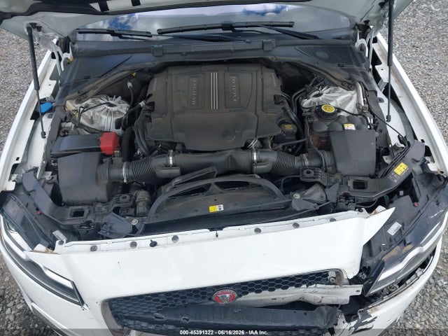 SAJBK4BV3GCY22028 Jaguar Xf 35t Prestige
