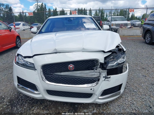 SAJBK4BV3GCY22028 Jaguar Xf 35t Prestige