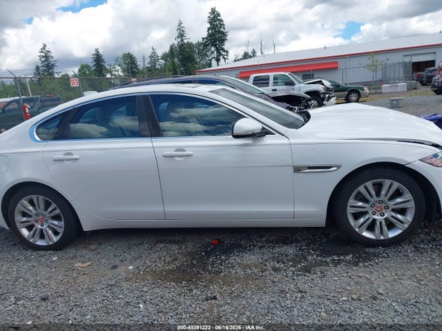 SAJBK4BV3GCY22028 Jaguar Xf 35t Prestige