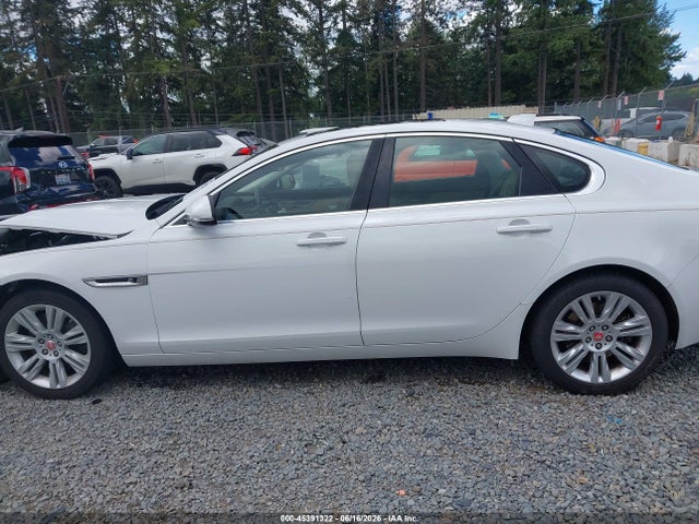 SAJBK4BV3GCY22028 Jaguar Xf 35t Prestige