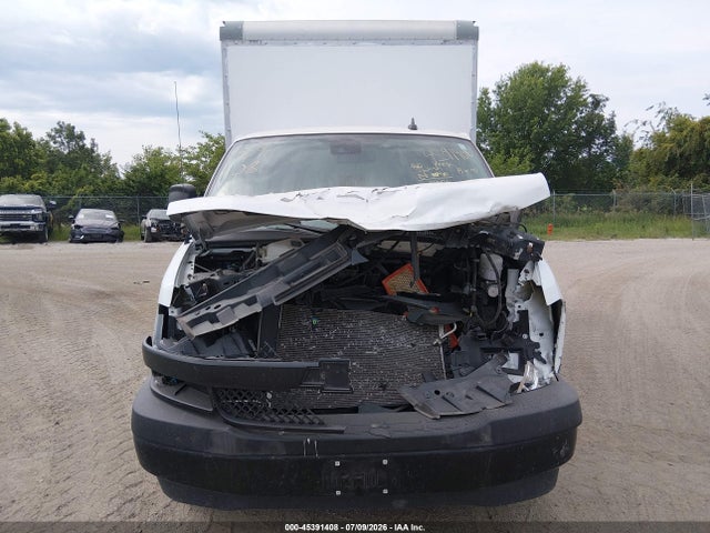 Chevrolet Express Cutaway Work Van 2021 1GB0GRFP5M1187826 Image 12