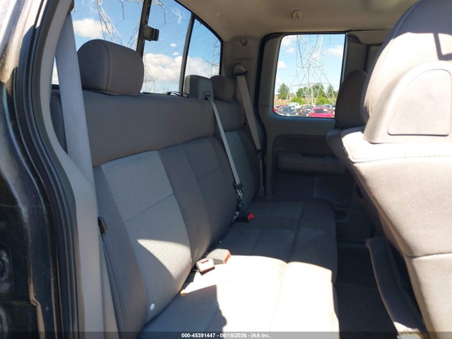 45391447 :رقم المزاد ، 1FTPX14585NA72449 vin ، 2005 Ford F-150 Fx4/lariat/xl/xlt مزاد بيع