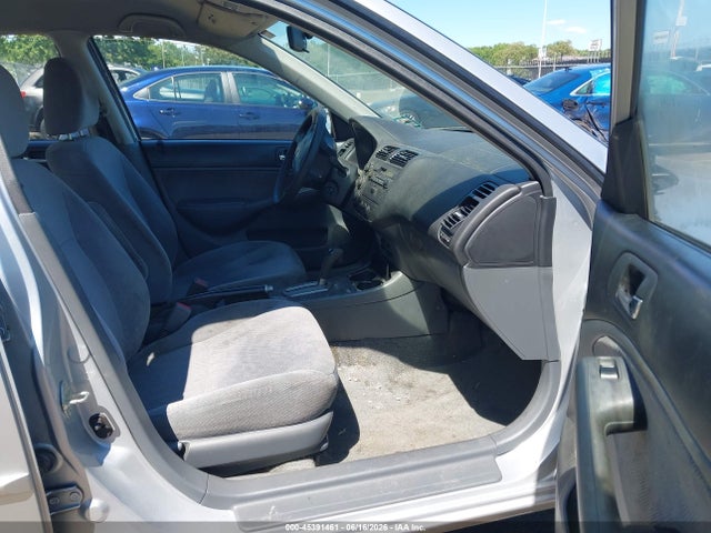 45391461 :رقم المزاد ، 2HGES16552H507310 vin ، 2002 Honda Civic Lx مزاد بيع