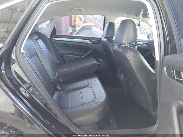 Aukcja sprzedaży 2017 Volkswagen Passat 1.8t R-line, vin: 1VWDT7A37HC038701, numer aukcji: 45391488