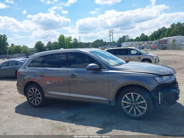 Audi Q7 3.0t Premium 2018 WA1LAAF78JD027701 Image 14