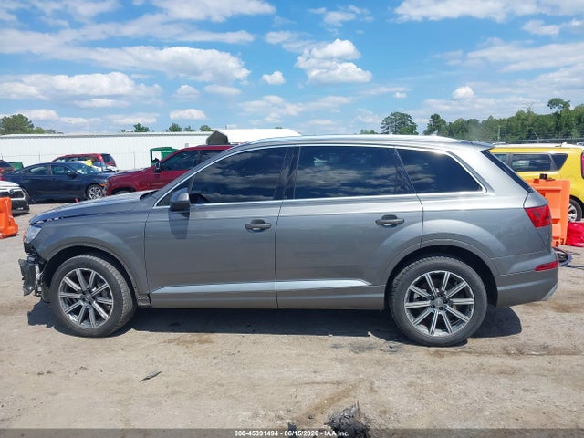 Audi Q7 3.0t Premium 2018 WA1LAAF78JD027701 Image 15