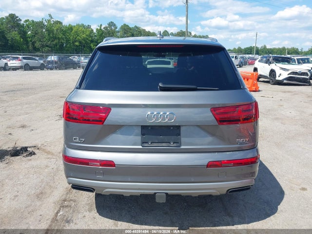 Audi Q7 3.0t Premium 2018 WA1LAAF78JD027701 Image 17