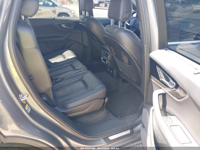 Audi Q7 3.0t Premium 2018 WA1LAAF78JD027701 Image 8