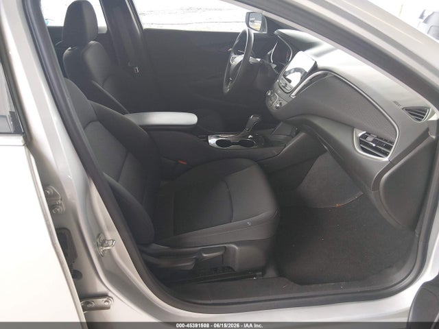 1G1ZC5ST0KF194525 Chevrolet Malibu 1fl