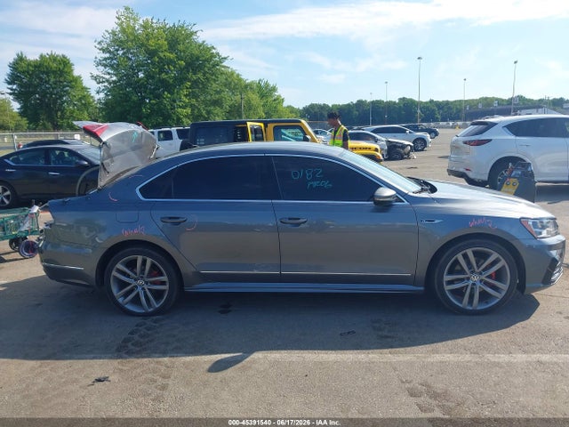 Aukcja sprzedaży 2017 Volkswagen Passat 1.8t R-line, vin: 1VWDT7A39HC039865, numer aukcji: 45391540