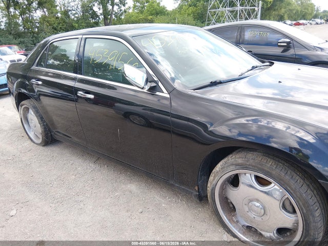 45391560 :رقم المزاد ، 2C3CCAKT1DH699579 vin ، 2013 Chrysler 300c Awd مزاد بيع
