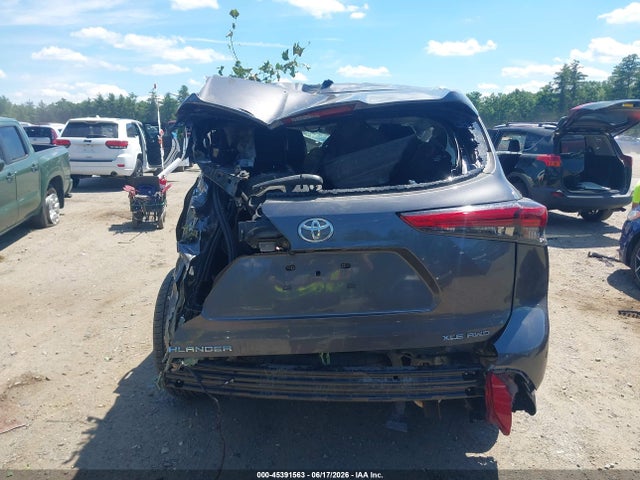5TDGZRBH5NS565988 Toyota Highlander Xle