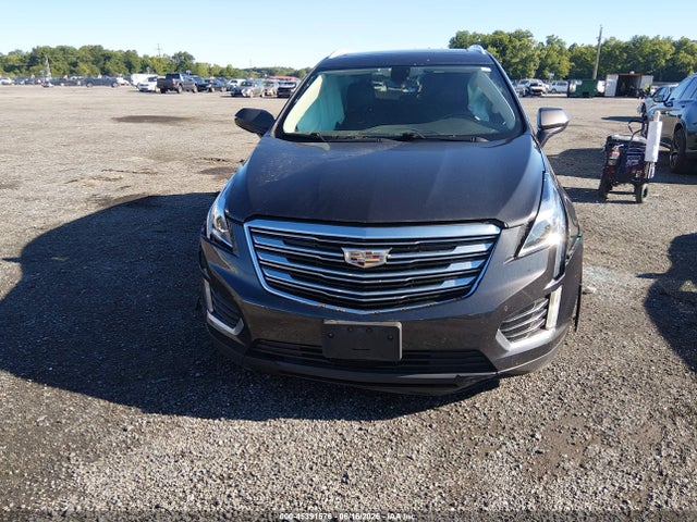 45391576 :رقم المزاد ، 1GYKNBRS2HZ102377 vin ، 2017 Cadillac Xt5 Luxury مزاد بيع