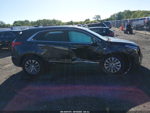 45391576 :رقم المزاد ، 1GYKNBRS2HZ102377 vin ، 2017 Cadillac Xt5 Luxury مزاد بيع