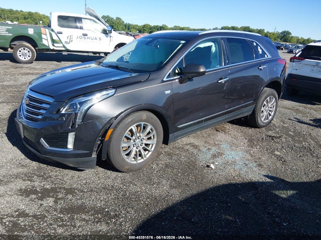 45391576 :رقم المزاد ، 1GYKNBRS2HZ102377 vin ، 2017 Cadillac Xt5 Luxury مزاد بيع