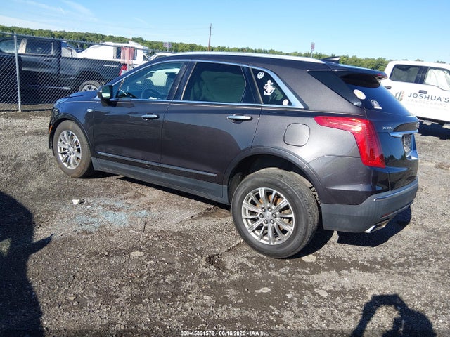 45391576 :رقم المزاد ، 1GYKNBRS2HZ102377 vin ، 2017 Cadillac Xt5 Luxury مزاد بيع