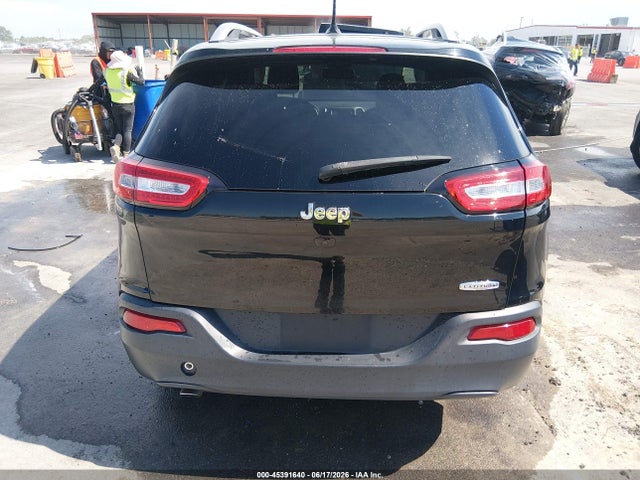2018 Jeep Cherokee Latitude Fwd მანქანა იყიდება აუქციონზე, vin: 1C4PJLCB9JD615831, აუქციონის ნომერი: 45391640