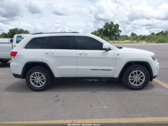 1C4RJFAG6KC853586 Jeep Grand Cherokee Laredo E 4x4
