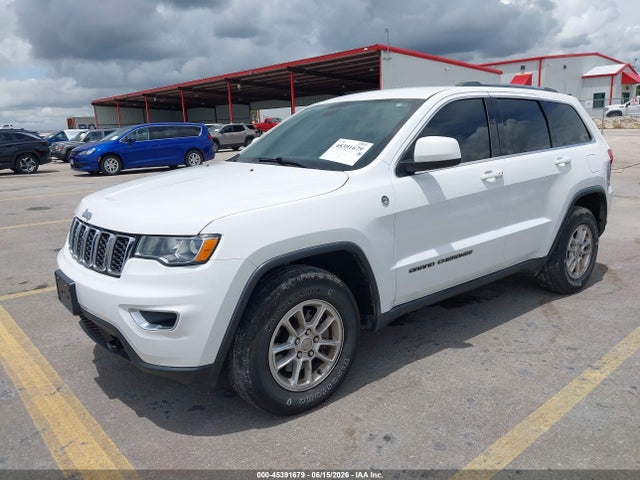 1C4RJFAG6KC853586 Jeep Grand Cherokee Laredo E 4x4