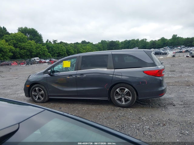 5FNRL6H85JB010019 Honda Odyssey Touring