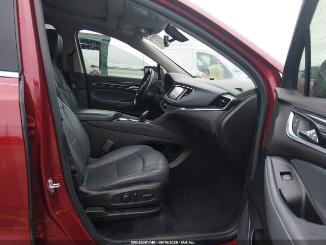 45391740 :رقم المزاد ، 5GAERBKW7JJ191695 vin ، 2018 Buick Enclave Essence مزاد بيع
