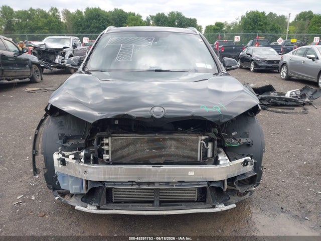 45391753 :رقم المزاد ، WBXHT3C36J5K25869 vin ، 2018 Bmw X1 Xdrive28i مزاد بيع