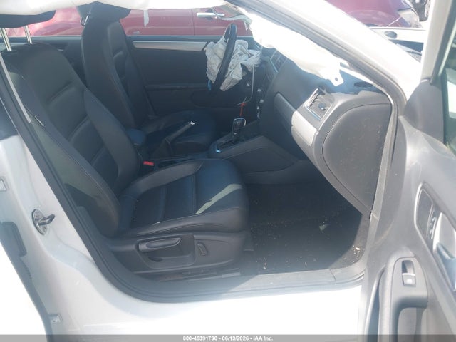 Продаж на аукціоні авто 2014 Volkswagen Jetta 1.8t Se, vin: 3VWD17AJ2EM285316, номер лоту: 45391790