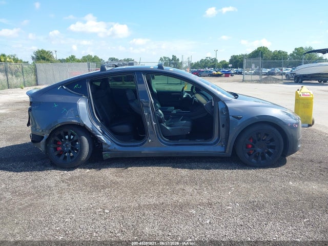 2023 Tesla Model Y Performance Dual Motor All-wheel Drive მანქანა იყიდება აუქციონზე, vin: 7SAYGDEF6PF839250, აუქციონის ნომერი: 45391821