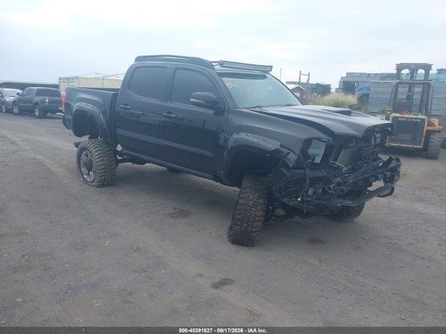 Продаж на аукціоні авто 2017 Toyota Tacoma Trd Sport, vin: 3TMCZ5AN3HM046909, номер лоту: 45391827