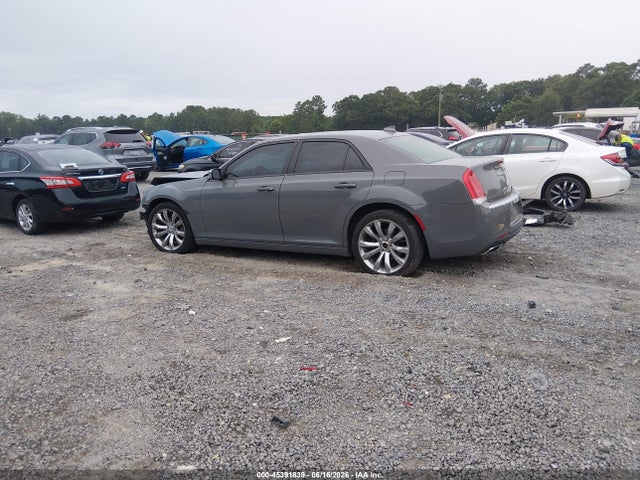 45391839 :رقم المزاد ، 2C3CCAAG4KH610279 vin ، 2019 Chrysler 300 Touring مزاد بيع