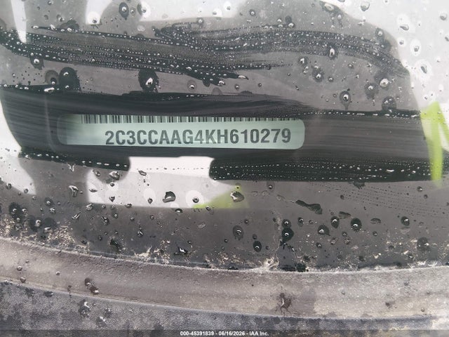 45391839 :رقم المزاد ، 2C3CCAAG4KH610279 vin ، 2019 Chrysler 300 Touring مزاد بيع