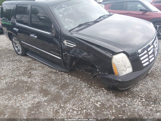 2007 Cadillac Escalade მანქანა იყიდება აუქციონზე, vin: 1GYFK63857R346375, აუქციონის ნომერი: 45391913