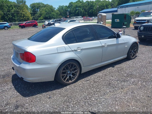 2010 Bmw 335i მანქანა იყიდება აუქციონზე, vin: WBAPM7C59AE192135, აუქციონის ნომერი: 45391917