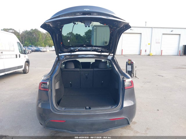 45391930 :رقم المزاد ، 7SAYGDEE5NF398442 vin ، 2022 Tesla Model Y Long Range Dual Motor All-wheel Drive مزاد بيع
