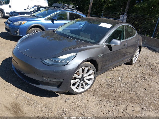 Tesla Model 3 Long Range/mid Range 2018 5YJ3E1EA3JF023975 Image 2