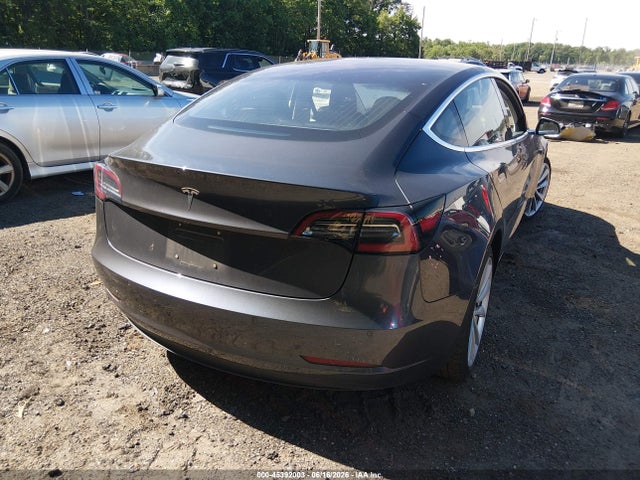 Tesla Model 3 Long Range/mid Range 2018 5YJ3E1EA3JF023975 Image 4