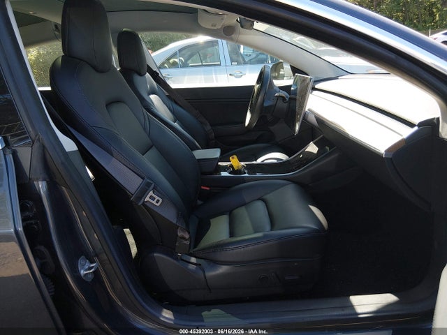 Tesla Model 3 Long Range/mid Range 2018 5YJ3E1EA3JF023975 Image 5