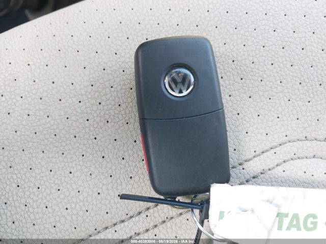 45392008 :رقم المزاد ، 1VWBA7A30JC025484 vin ، 2018 Volkswagen Passat 2.0t Se مزاد بيع