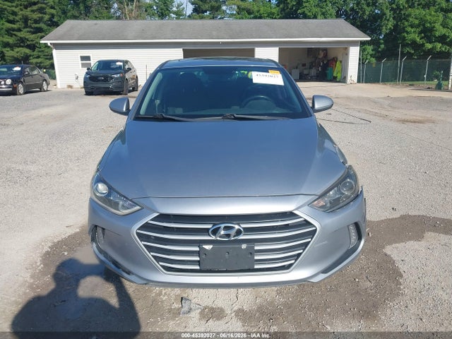 2017 Hyundai Elantra Value Edition მანქანა იყიდება აუქციონზე, vin: 5NPD84LF2HH170683, აუქციონის ნომერი: 45392027
