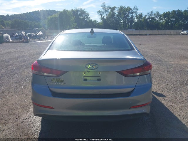 2017 Hyundai Elantra Value Edition მანქანა იყიდება აუქციონზე, vin: 5NPD84LF2HH170683, აუქციონის ნომერი: 45392027
