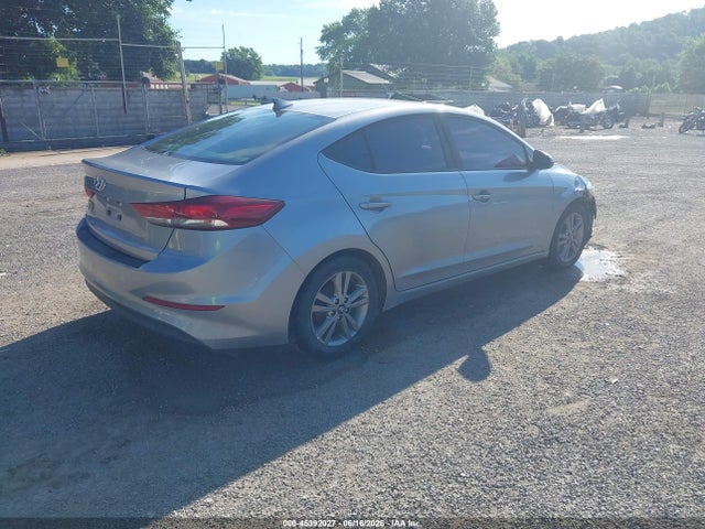 2017 Hyundai Elantra Value Edition მანქანა იყიდება აუქციონზე, vin: 5NPD84LF2HH170683, აუქციონის ნომერი: 45392027