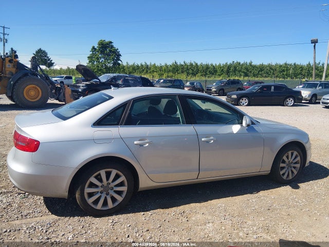 Продажа на аукционе авто 2013 Audi A4 2.0t Premium, vin: WAUBFAFL7DN043951, номер лота: 45392034