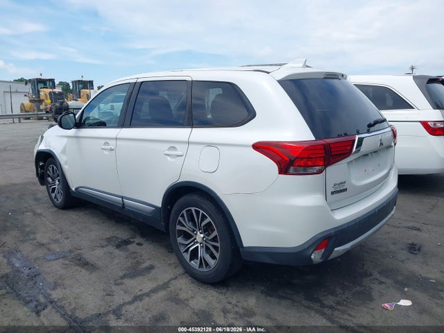 Aukcja sprzedaży 2017 Mitsubishi Outlander Es, vin: JA4AZ2A37HZ062849, numer aukcji: 45392128
