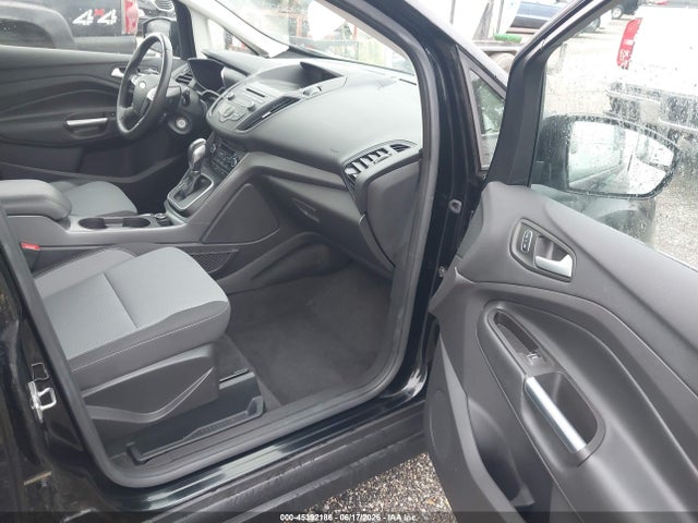 45392186 :رقم المزاد ، 1FADP5AU2JL102059 vin ، 2018 Ford C-max Hybrid Se مزاد بيع