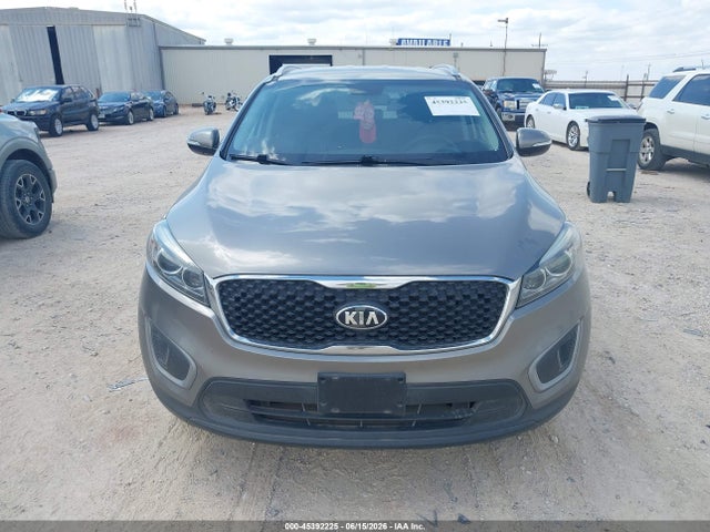 Продажа на аукционе авто 2017 Kia Sorento 2.4l Lx, vin: 5XYPG4A34HG256075, номер лота: 45392225