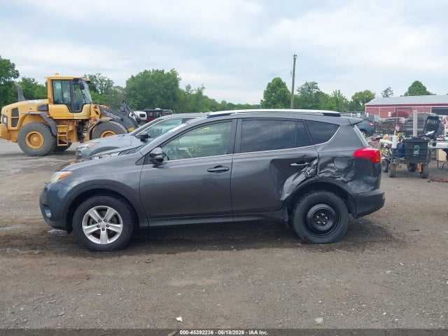 Auction sale of the 2014 Toyota Rav4 Xle, vin: JTMWFREV0EJ018324, lot number: 45392236