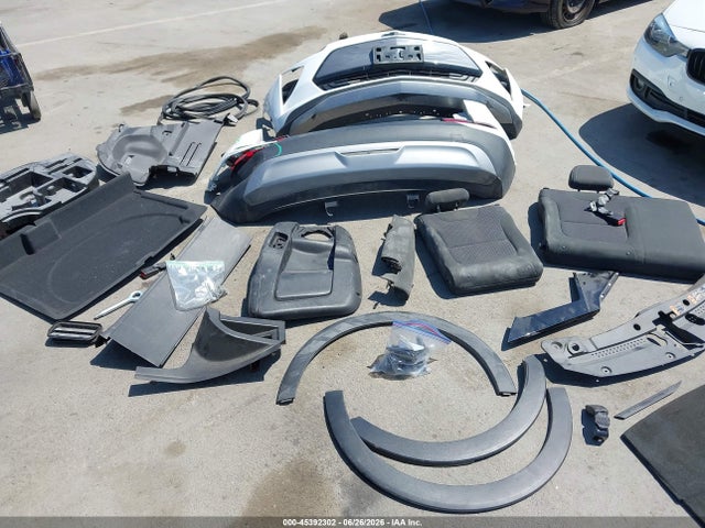1G1FY6S09P4185454 Chevrolet Bolt Euv Fwd Lt